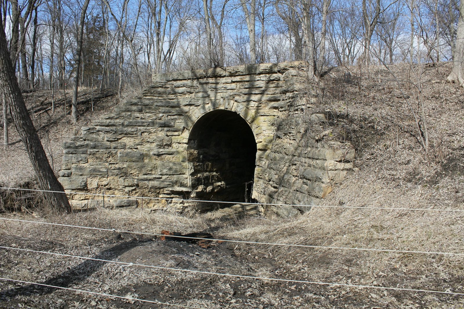 Overview of west face